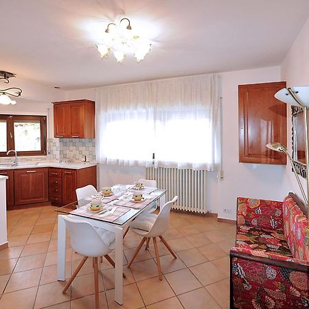 דירות ל'אקווילה A Casa Di Galdino E Vittorianna מראה חיצוני תמונה
