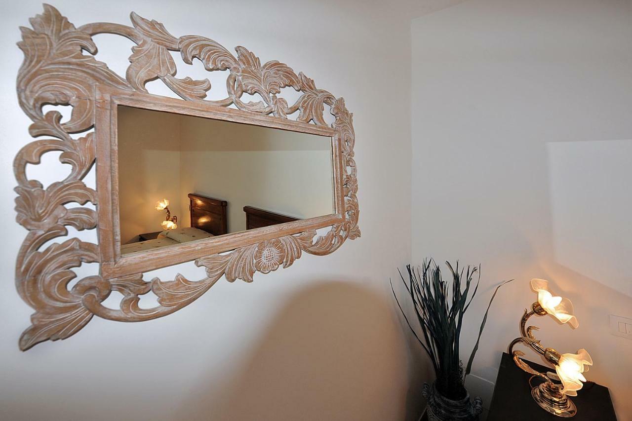 דירות ל'אקווילה A Casa Di Galdino E Vittorianna מראה חיצוני תמונה